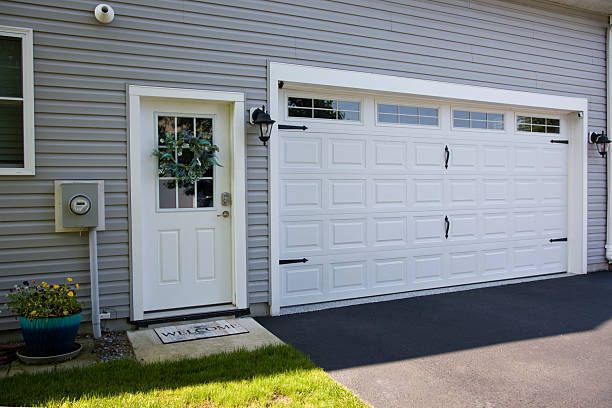24/7 Emergency Garage Door Panel Replacement experts in Concord, AL